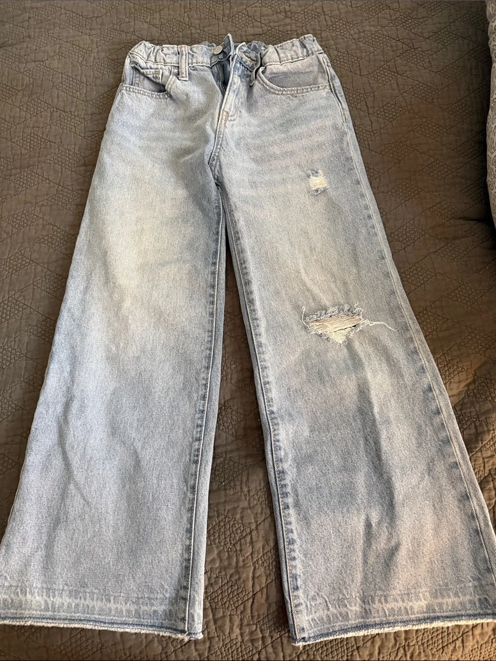 Old Navy Light Blue Wide Leg Distressed Jeans